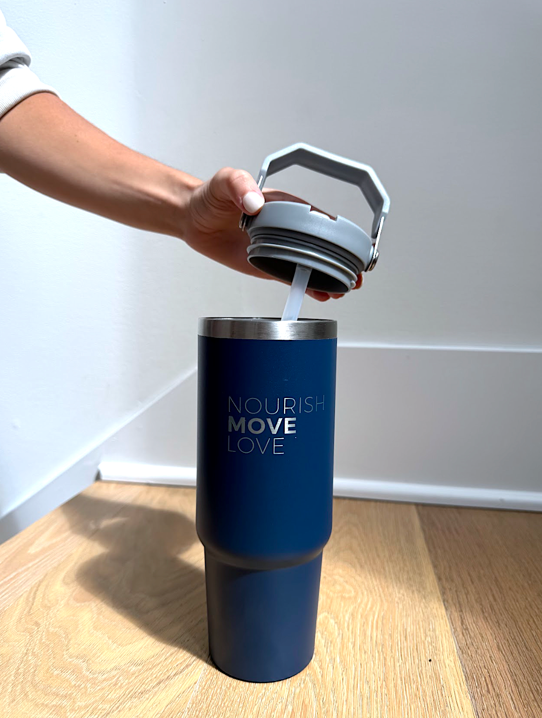 30 oz. Stainless Steel Insulated Water Bottle